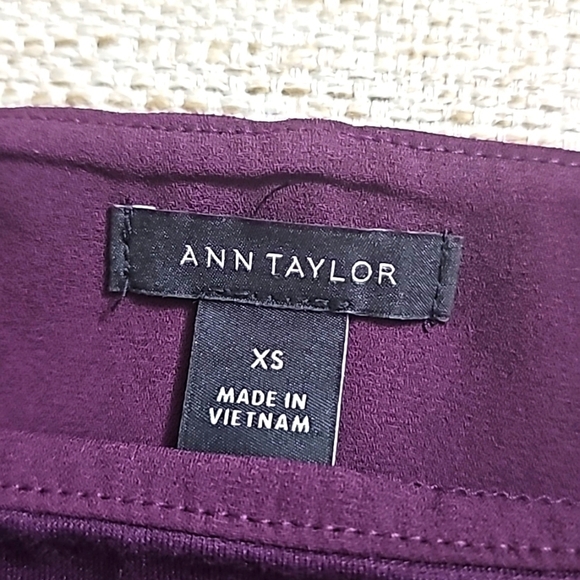 Ann Taylor Dark purple 💜 Tailored top xs - Picture 7 of 9
